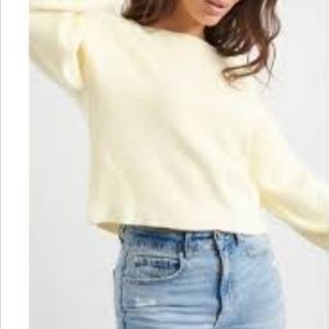 Thin Yellow Long sleeve sweater